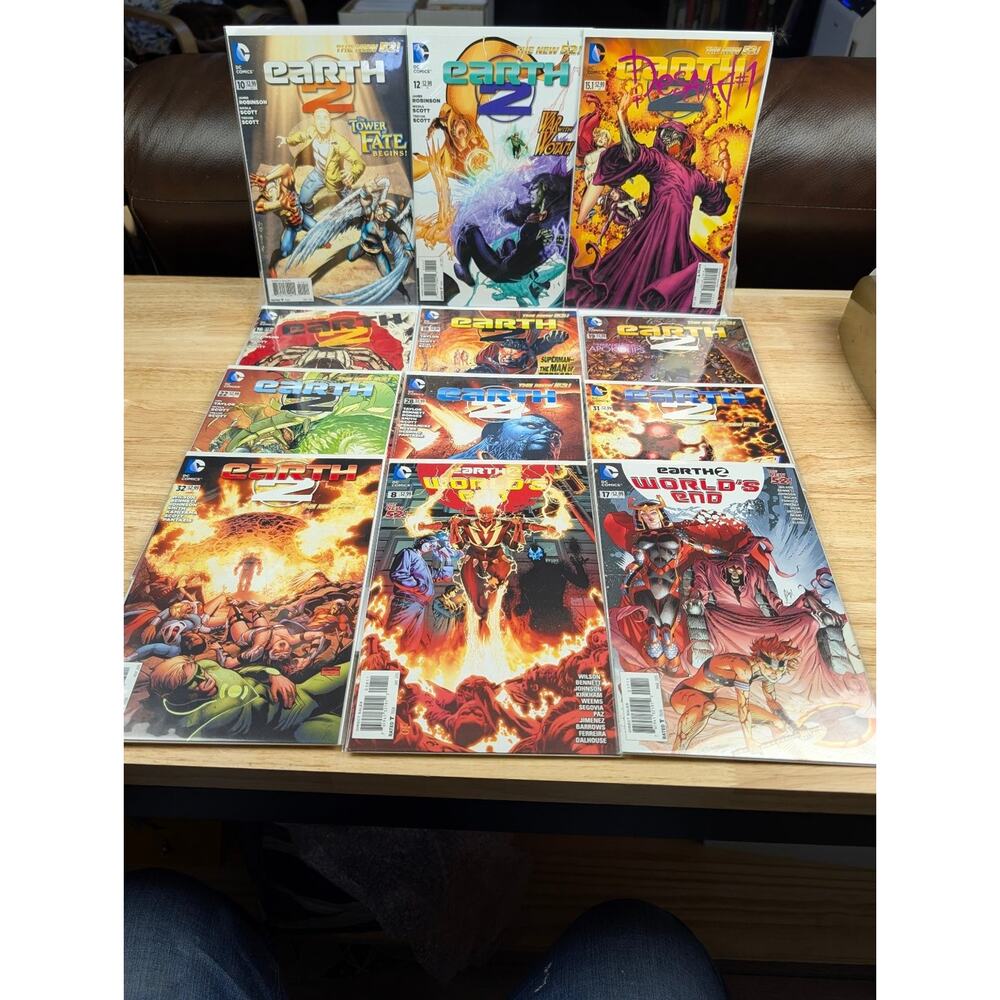 Earth 2 Comic Lot of 12 Issues Spanning #10-32 DC Comics + 2 Earth 2: Worlds End